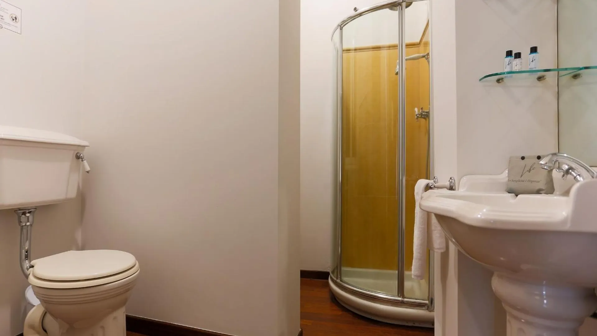 The Best Rent - Spacious One-Bedroom Apartment Near The Columns Of San Lorenzo Milan