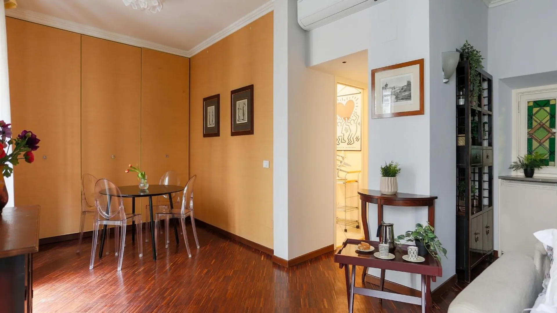 The Best Rent - Spacious One-Bedroom Apartment Near The Columns Of San Lorenzo Milan