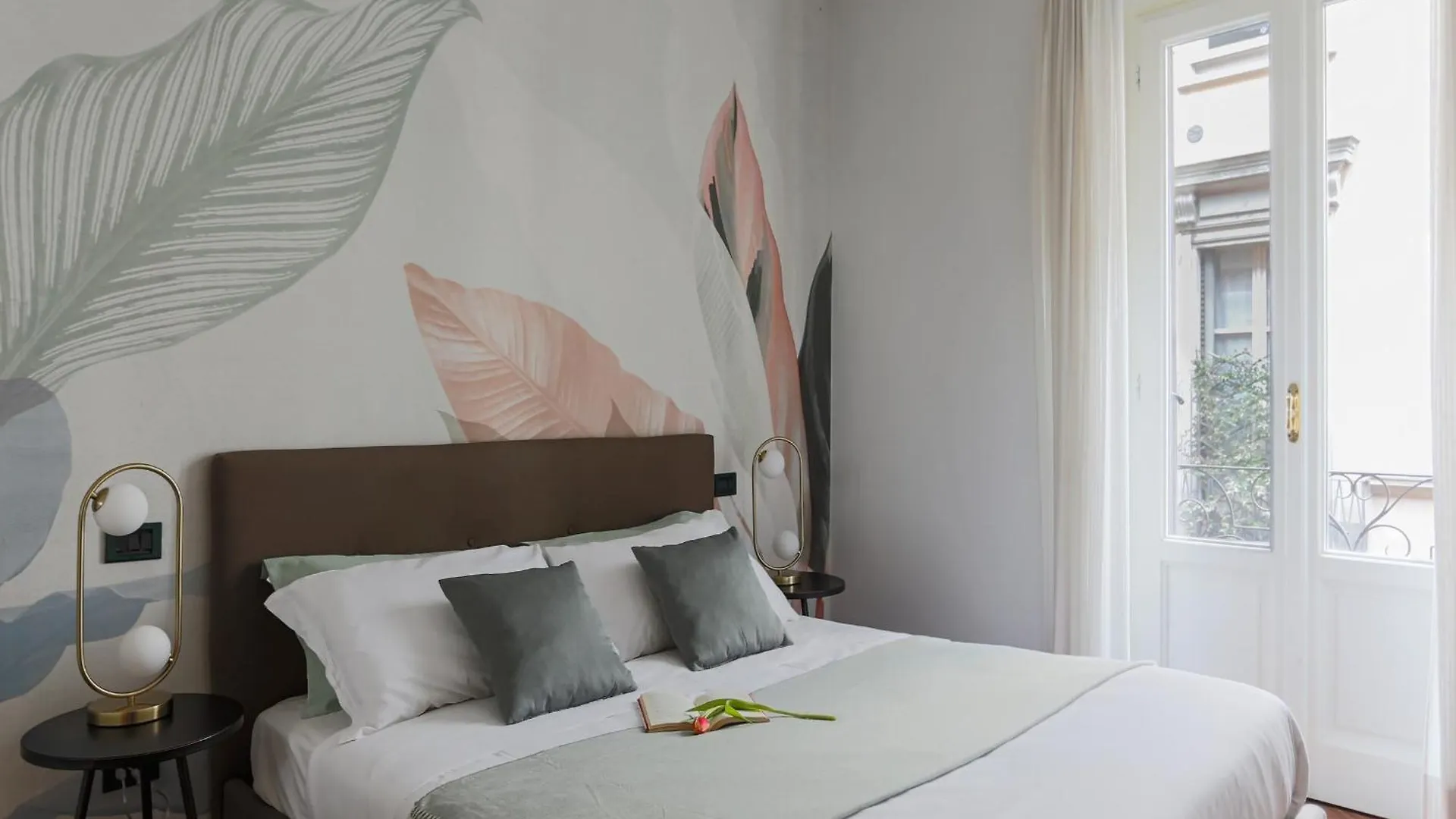 The Best Rent - Spacious One-Bedroom Apartment Near The Columns Of San Lorenzo Milan